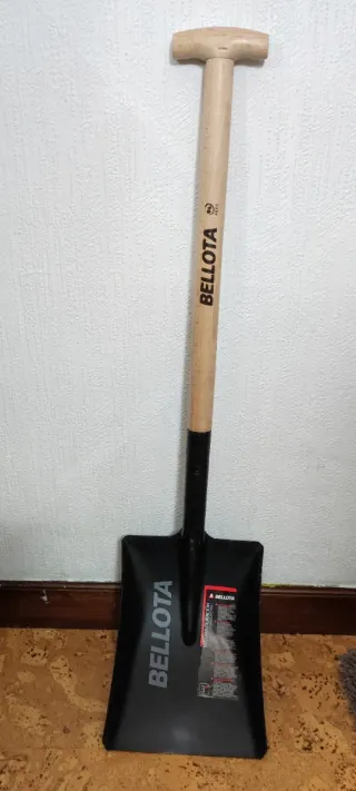 Nivel y escuadra de obra Stabila