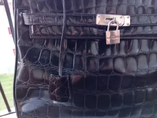 Borsa Balenciaga in coccodrillo nero