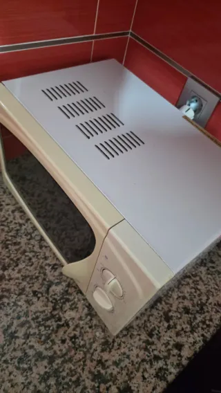 Microondas blanco