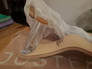 Sandalias tacón transparentes beige