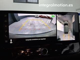 Mitsubishi Outlander PHEV Kaiteki 4WD