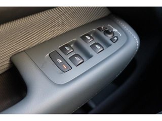 Volvo XC60 T8 R-Design AWD Auto 287 kW (390 CV)