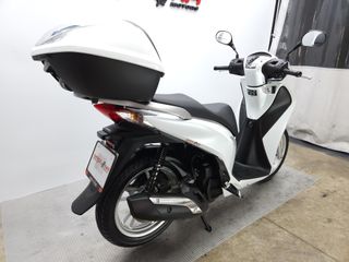 HONDA SCOOPY SH 125I 2016 14203 kms.