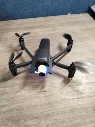 Parrot Anafi Dron Cuadricóptero 4K HDR con Cámara