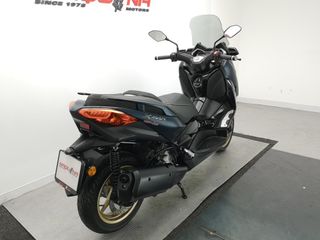 YAMAHA X-MAX 300 TECH MAX 2023 7313 kms.