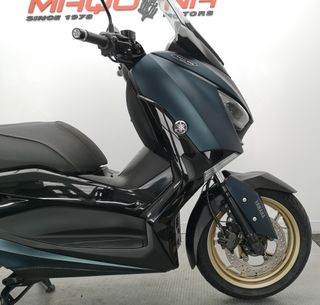 YAMAHA X-MAX 300 TECH MAX 2023 7313 kms.