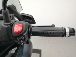 YAMAHA X-MAX 300 TECH MAX 2023 7313 kms.