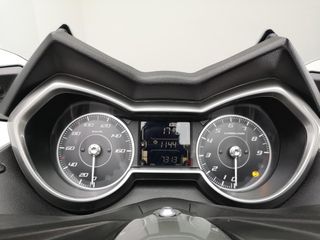 YAMAHA X-MAX 300 TECH MAX 2023 7313 kms.