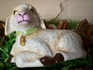 Agnello Villeroy & Boch in ceramica