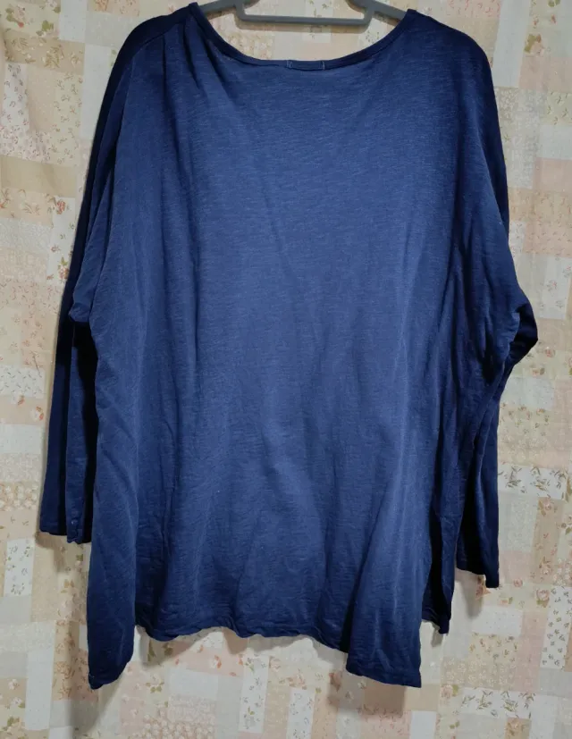 Nueva.Camiseta Mickey trazos manga larga