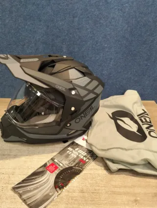 O'NEAL Unisex – Adulto Sierra Helmet R V.23 Casco