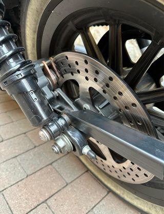 Harley davison Sportster 883-R