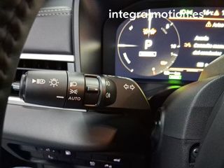 Mitsubishi Outlander PHEV Kaiteki 4WD