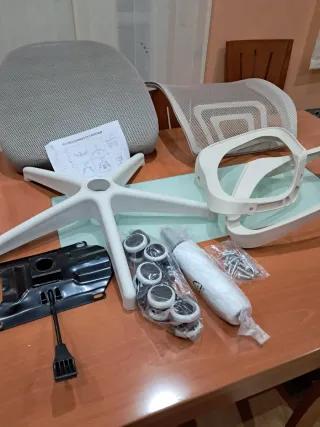 Silla de escritorio ergonómica beige