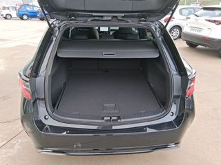 Suzuki Swace 1.8 GLE Hybrid