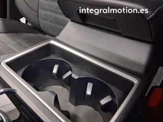 Mitsubishi Outlander PHEV Kaiteki 4WD