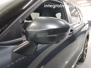 Mitsubishi Outlander PHEV Kaiteki 4WD