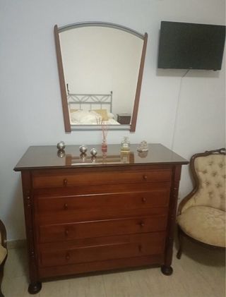 Cómoda clásica madera maciza 4 cajones