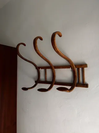 Perchero Thonet antiguo madera