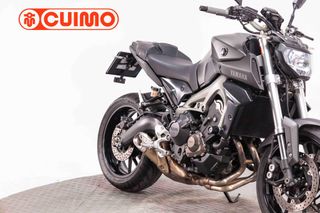 YAMAHA MT 09