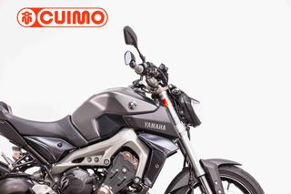 YAMAHA MT 09