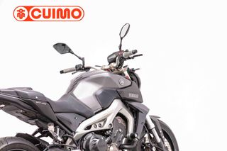 YAMAHA MT 09