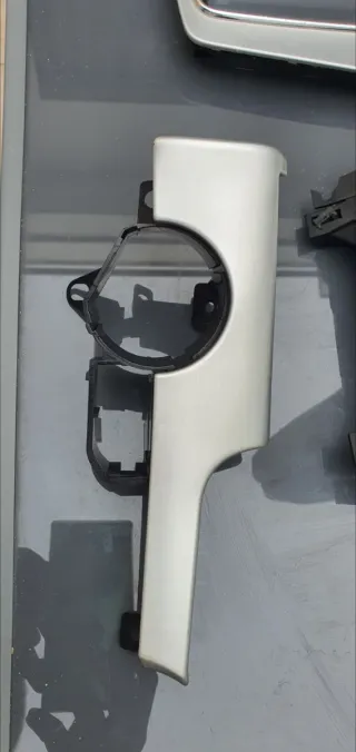 Molduras y cenicero aluminio cepillado