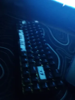 Teclado mecánico RGB