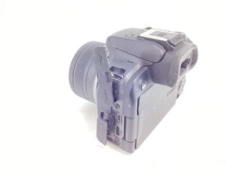 camara digital evil canon eos r10