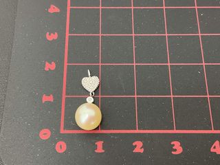 colgante oro 18k con piedra