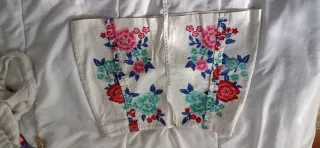 Falda floral blanca y rosa Talla s