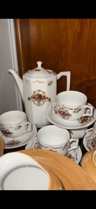 CONJUNTO de tazas BLANCO DECORADO (frutas)