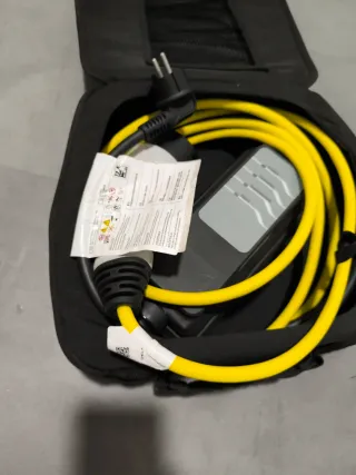 Cargador coche eléctrico Delphi nuevo