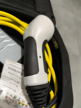 Cargador coche eléctrico Delphi nuevo
