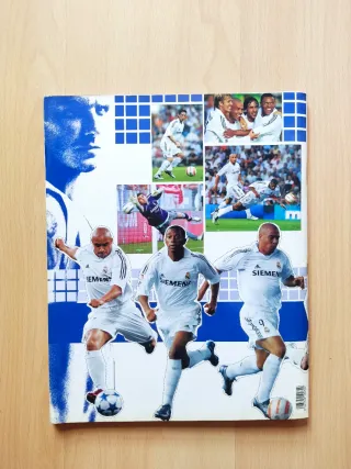 Álbum Real Madrid 2005/06 - Pégate a tus ídolos.