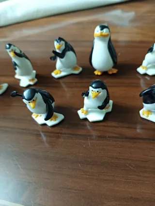 Pingüinos Madagascar Kinder Sorpresa