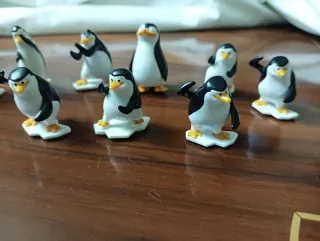 Pingüinos Madagascar Kinder Sorpresa