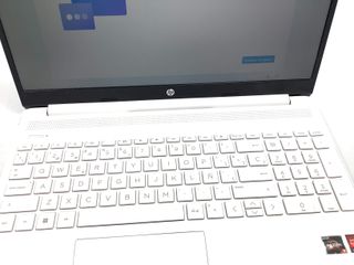 pc portatil hp 15-eq1175ns, amd ryzen 3 3250u, 8gb ram, 256gb ssd, grafica compartida