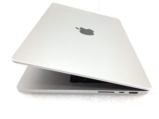 portatil apple apple macbook pro m4 10-core 14 (10gpu) (2024) (a3112)