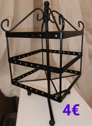 Tenis Nike y zarcillos