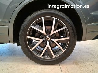 Volkswagen Touareg R-Line 3.0 TDI 170kW (231CV) Tip 4Motion