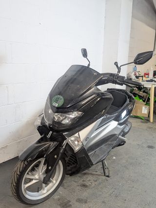 YAMAHA NMAX