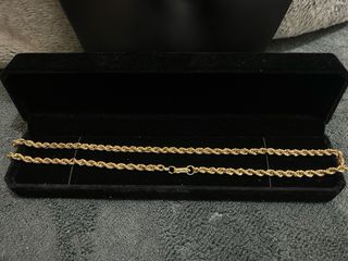 Cadena de oro 18K estilo cuerda