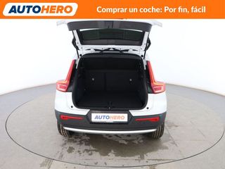 Volvo XC40 2.0 B3 Mild-Hybrid Essential 2WD
