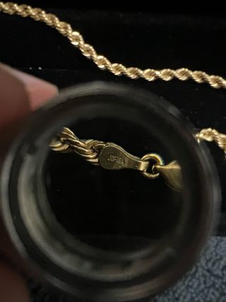 Cadena de oro 18K estilo cuerda