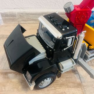 Camión grúa DRIVEN con coche