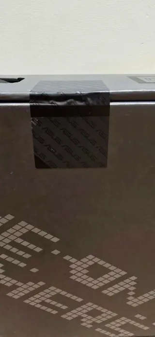 ASUS ROG SCAR 16 G635LR RTX 5070Ti Nuevo