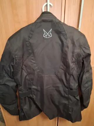 Chaquetas moto hombre y mujer de cordura.