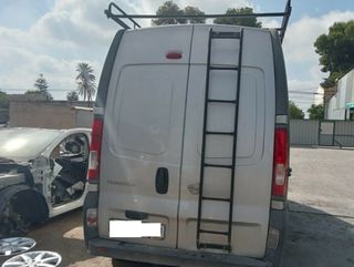 Punta paragolpes tras izq nissan 379831 primastar