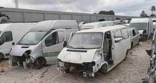 Punta paragolpes tras izq nissan 379831 primastar